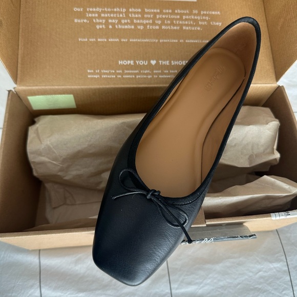 Madewell Shoes - Madewell Anelise Leather Ballet Flat with Bow